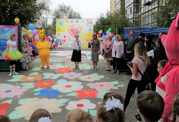 В преддверии Дня города в Ростове-на-Дону появилась Аллея детских рисунков